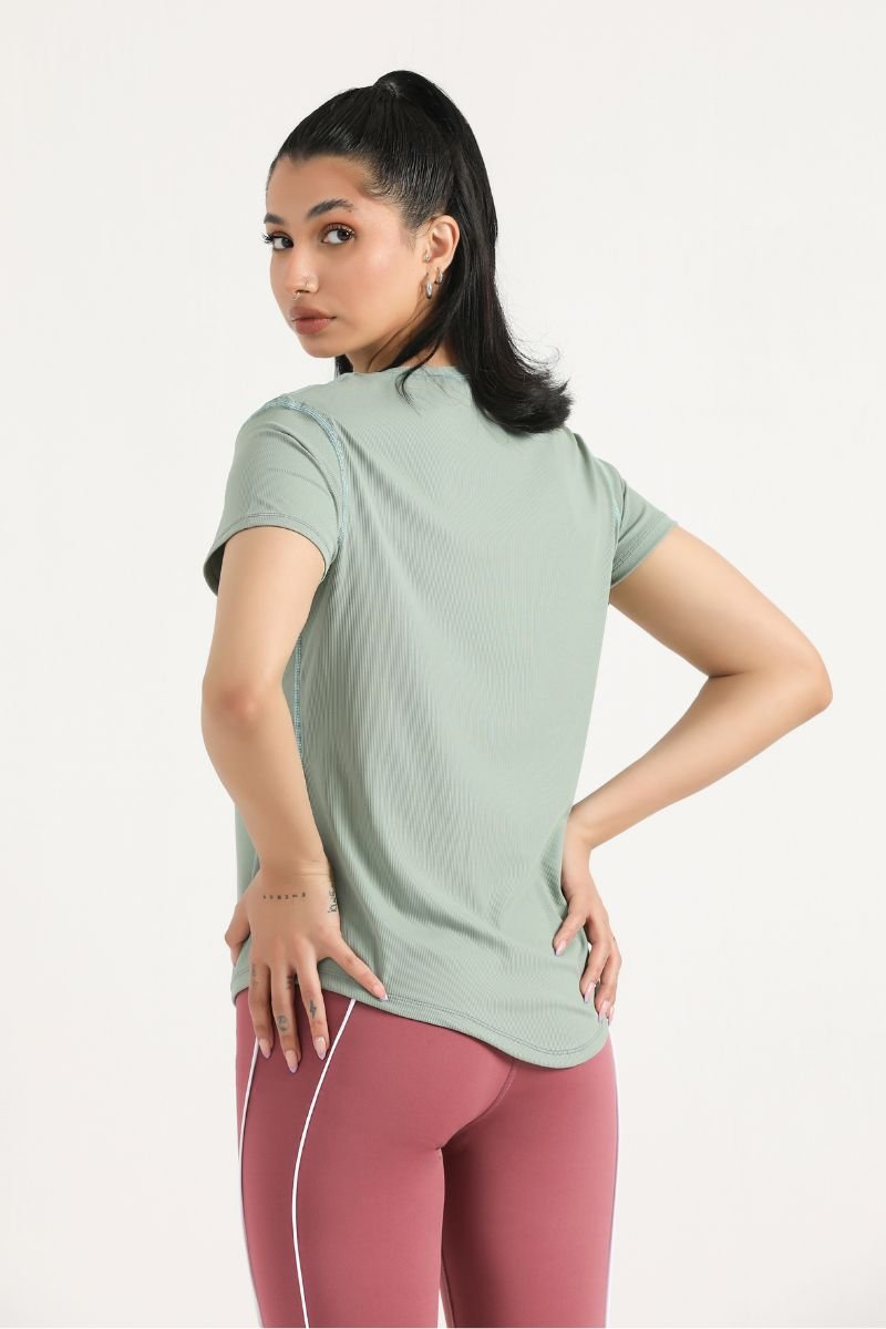 PULSE MID LENGTH TEE - BIEGE - Luna Active Fit